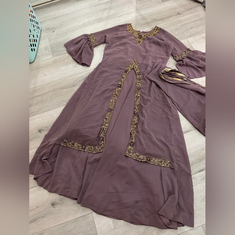 Indian gown new  2 pieces dress.